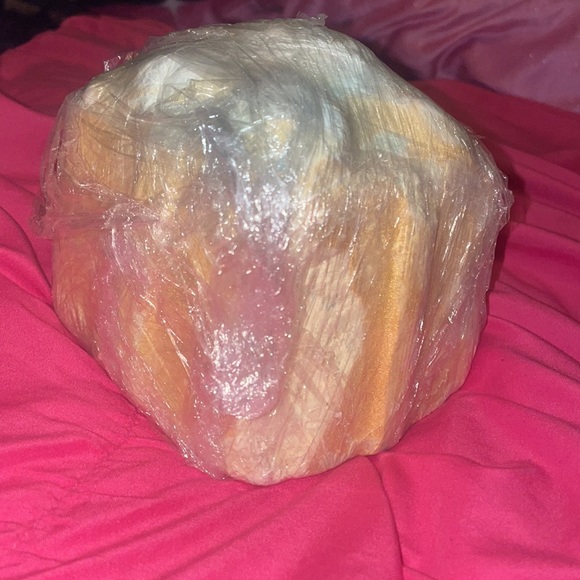 RARE LUSH COSMETICS GIANT GOLDEN WONDER CHRISTMAS BATH BOMB - Picture 5 of 9